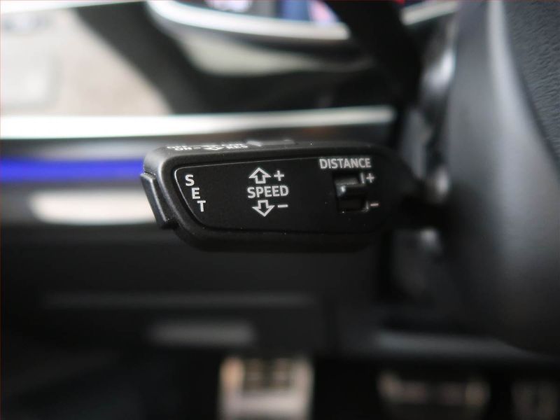 Audi Q8 (2018) 50 TDI - fotka 17 z 32
