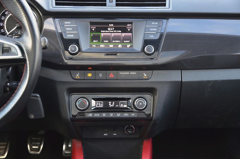 Škoda Fabia (2018) Monte Carlo 1.0 TSi PANORAMA - fotka 23 z 37