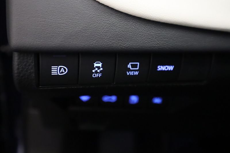 Toyota Mirai FCEV (182 k) Executive VIP Whi - fotka 15 z 17