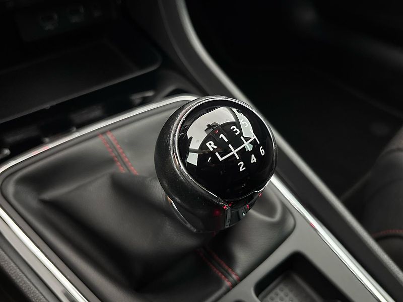 Seat Leon FR - fotka 20 z 27