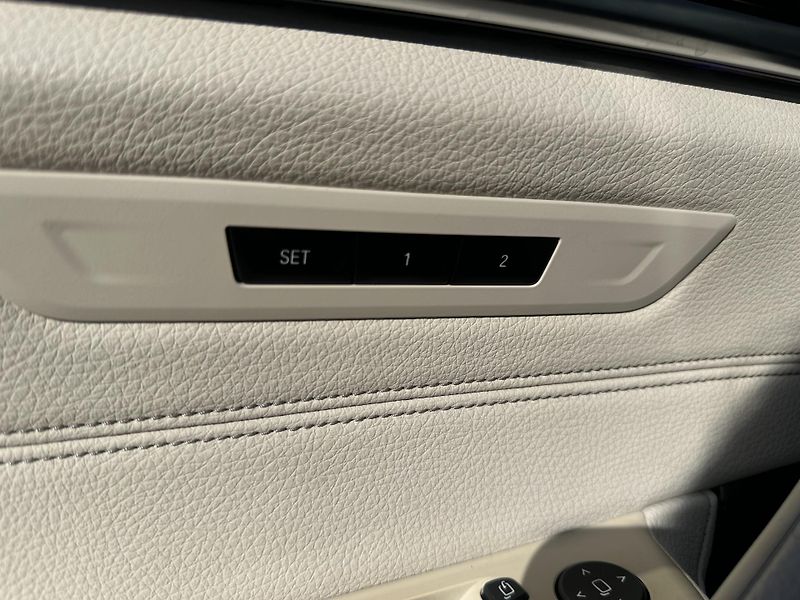 BMW Řada 5 (2017) 530d xDRIVE LUXURY - fotka 32 z 32