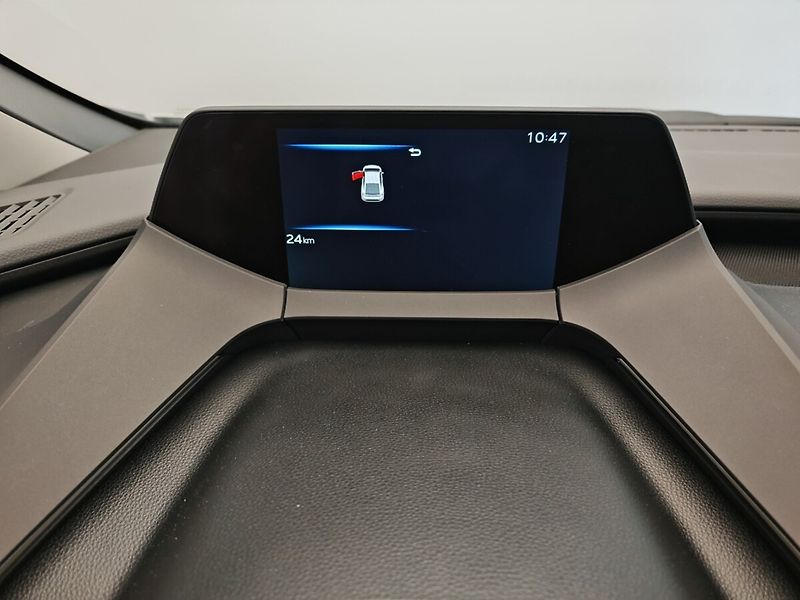 Toyota Prius 2.0 Plug-in Hybrid Prestige - fotka 25 z 38