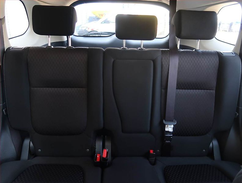 Mitsubishi Outlander (2014) 2.2 DI-D, 4X4, Navi, Tempomat - fotka 10 z 19