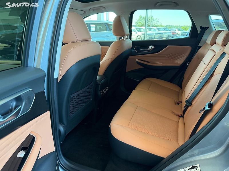 BAIC X7 (2026) ALL IN 130 kW Panorama DCT - fotka 20 z 27