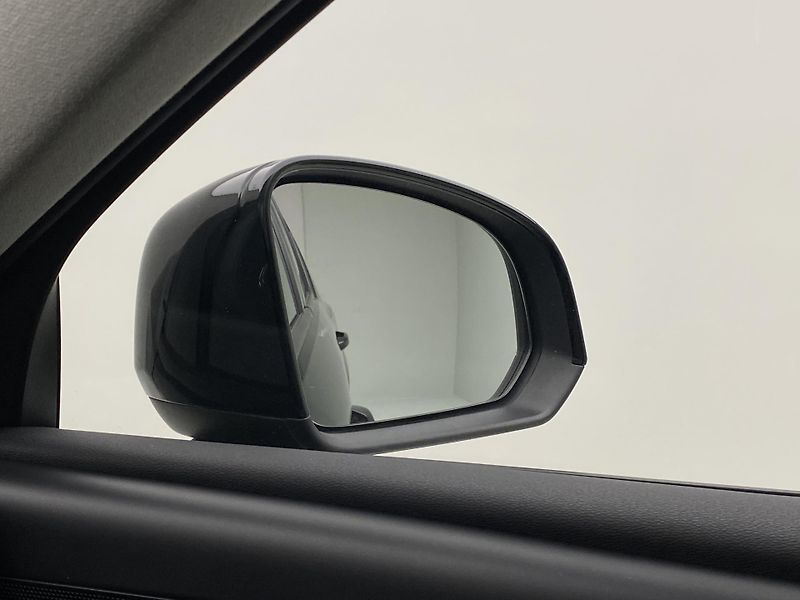 Volvo XC40 T2 KINETIC CZ - fotka 31 z 41
