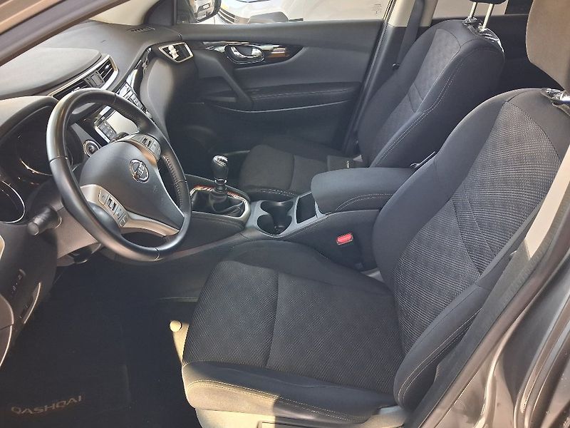 Nissan Qashqai 1.2DiG-T 85kW 2016 Nová STK - fotka 9 z 15