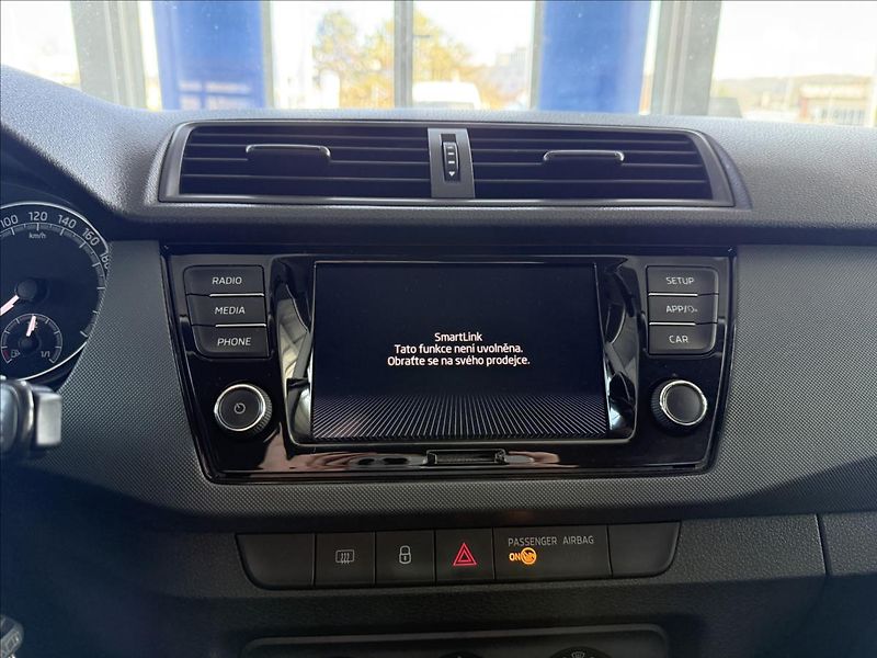 Škoda Fabia 1,0   TSI 70kW,SERVISKA - fotka 16 z 23