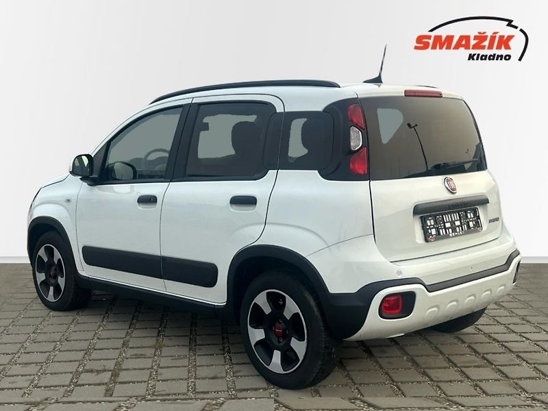Fiat Panda (2023) 1.0 Hybrid 70cv MAN CROSS - fotka 3 z 18
