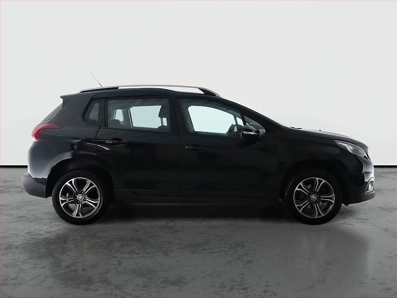 Peugeot 2008 (2019) 1.2 PureTech, Tempomat - fotka 6 z 17