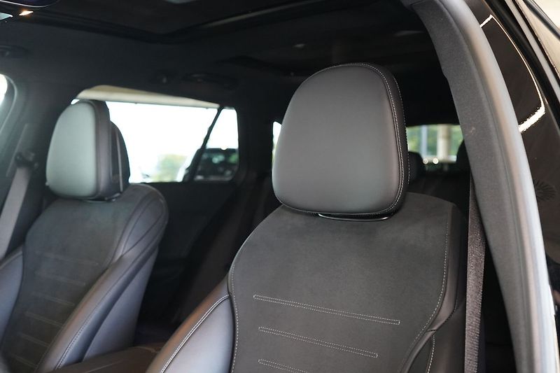 Mercedes-Benz Třídy C 220d 4MATIC, Nezávislé, Tažné - fotka 22 z 50