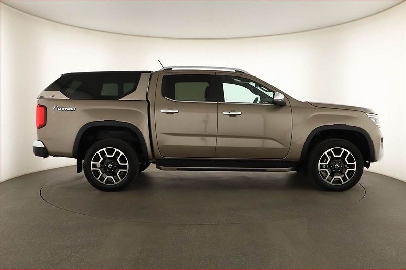 Volkswagen Amarok (2025) V6 3.0 TDI - fotka 6 z 25