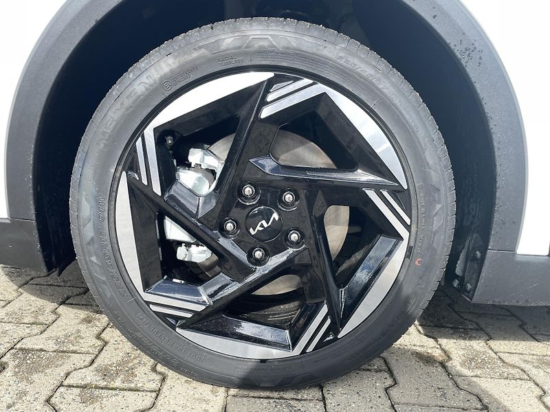 Kia K4 (2026) 1,6T-GDi  EXCLUSIVE 7DCT - fotka 21 z 22