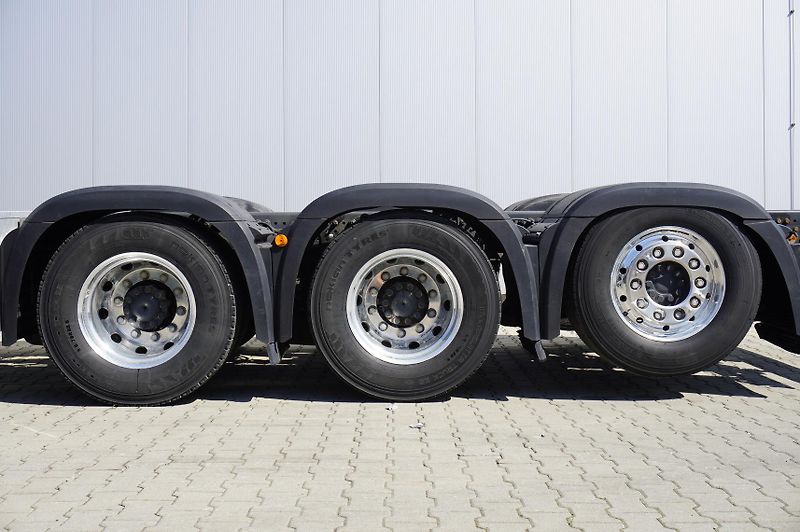 Mercedes-Benz Actros (2023) L 3552 8x4 / 2023 / 76 T GVM - fotka 8 z 24