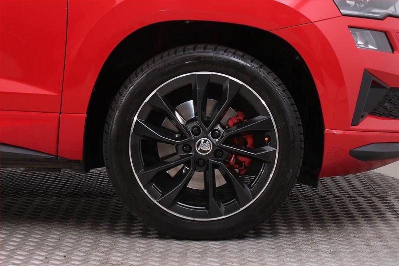 Peugeot 5008 (2023) 1.5 BlueHDi - fotka 13 z 22