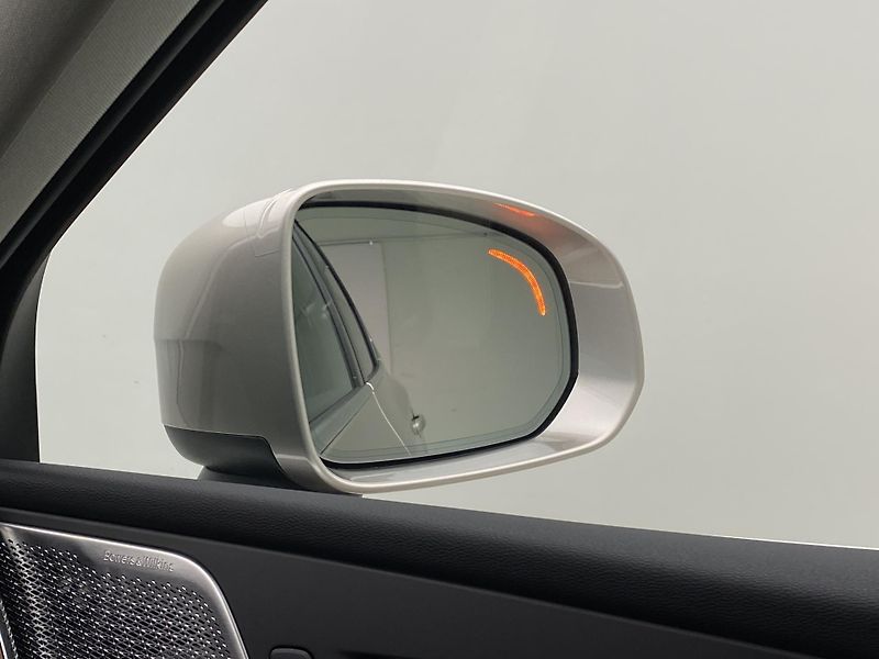 Volvo XC60 B5 AWD BRIGHT ULTRA REZERVACE - fotka 37 z 60