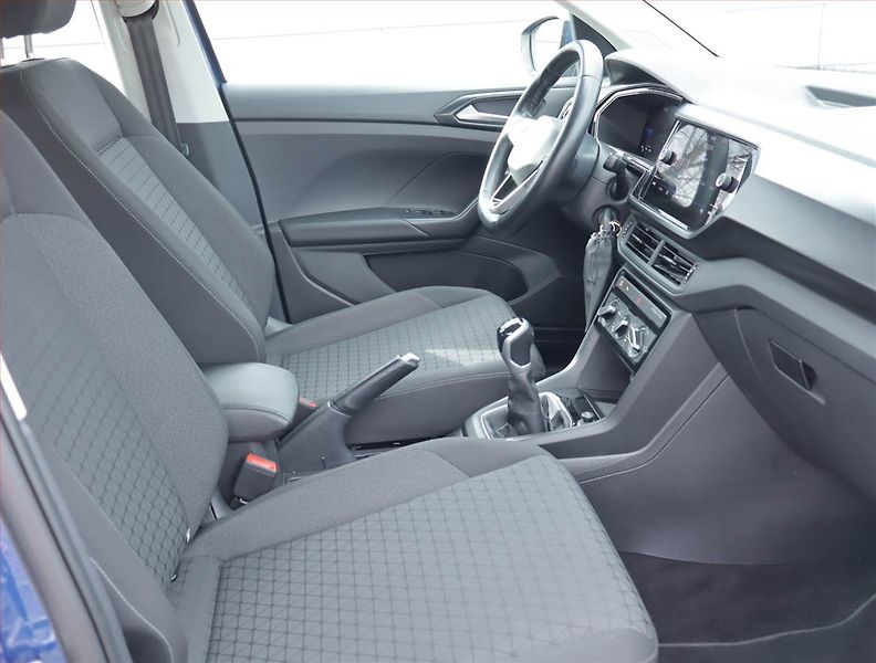 Volkswagen T-Cross (2023) 1.0 TSI, Navi, Park. senzory - fotka 9 z 19