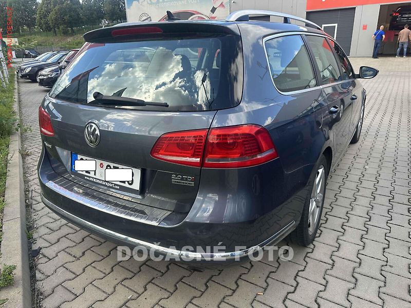 Volkswagen Passat (2014) 2.0TDi 4x4, 1.maj, DSG - fotka 2 z 3