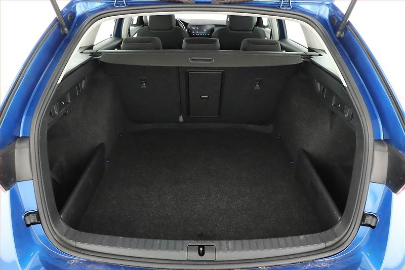 Škoda Octavia (2022) 2.0 TDI, ČR,1.maj, Serv.kniha - fotka 19 z 20