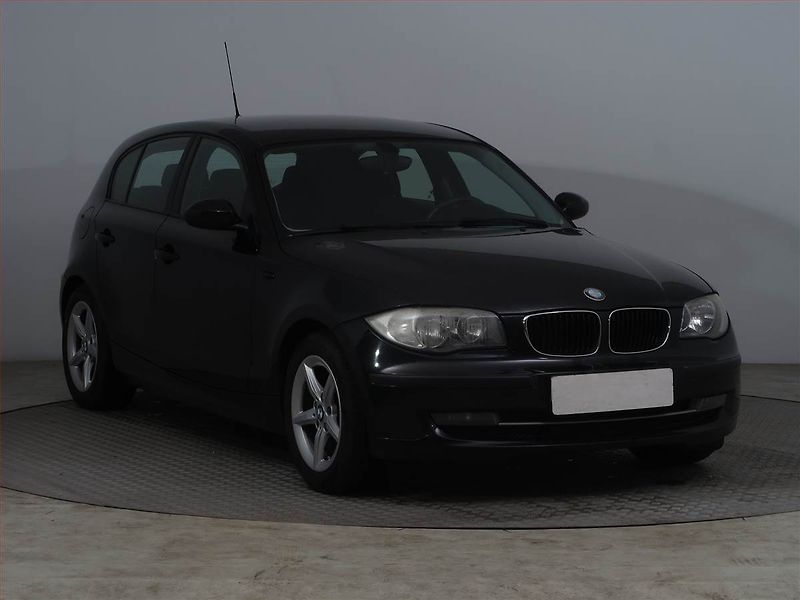 BMW Řada 1 (2009) 118d - fotografie inzerátu