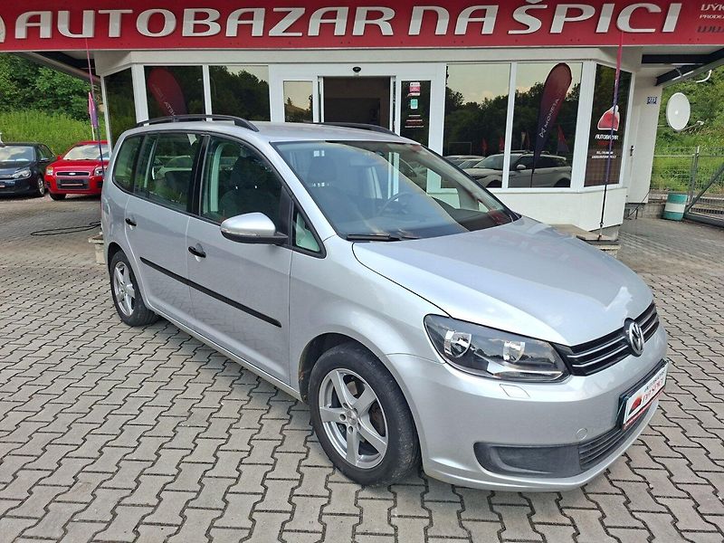 Volkswagen Touran (2011) 1.4TSI 103kW 6MAN - fotka 2 z 38