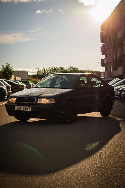 Škoda Octavia (1997) Prodám Škoda Octavia 1.6 benzí - fotka 9 z 28