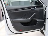 Škoda Octavia 2,0 TDI VÝHŘEV 1. MAJ ČR DPH - náhled 8