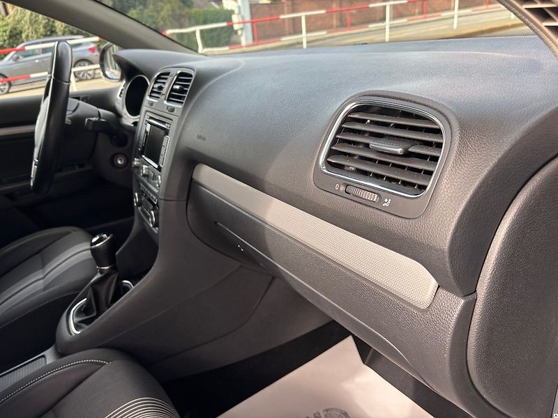 Volkswagen Golf 2.0TDi/2013/MATCH EDITION/2.M- - fotka 32 z 39