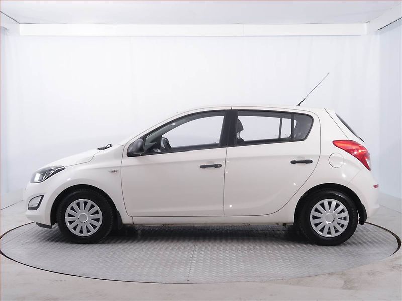 Hyundai i20 (2013) 1.2, Serv.kniha, Eko.zaplacen - fotka 3 z 15