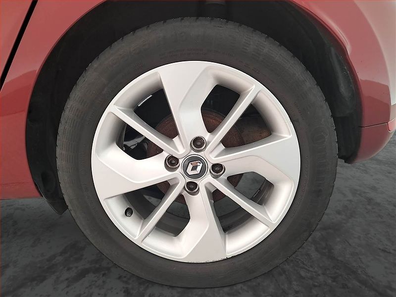 Renault Clio (2017) Limited 0.9 TCe, ČR,1.maj - fotka 15 z 20