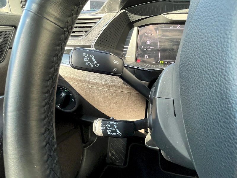 Škoda Superb (2019) 2.0 TDI 140kW L&K 4x4 DSG - fotka 20 z 27