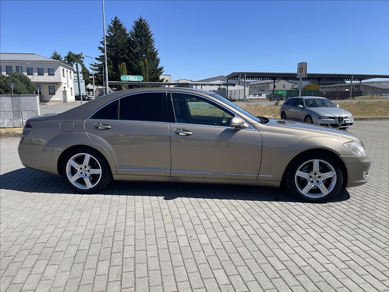 Mercedes-Benz Třídy S 3,0 320CDi 155kw nutný servis - fotka 5 z 32