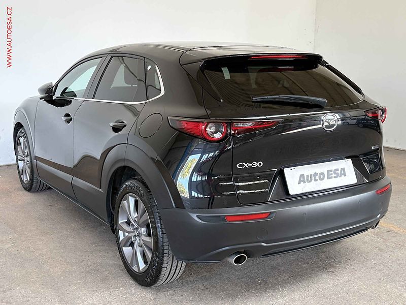 Mazda CX-30 (2022) 2.0 Skyactiv, 2.maj, Navi - fotka 6 z 17