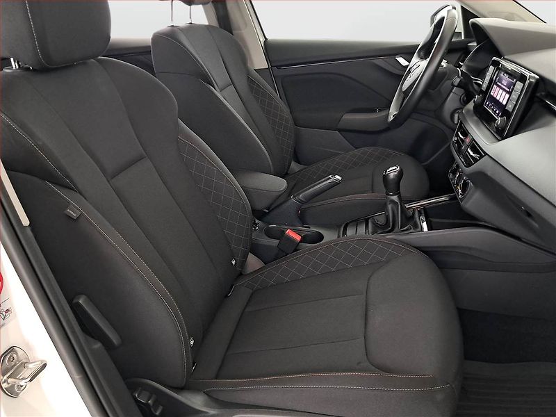 Volkswagen Golf (2018) 1.0 TSI, Tempomat - fotka 7 z 15