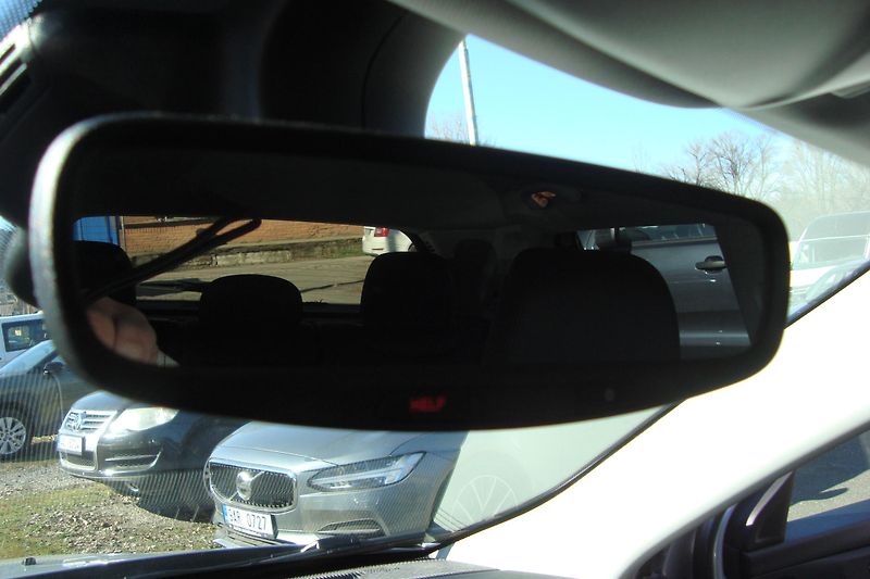 Jeep Compass (2022) 1.3 Night Eagle,ČR,1.Majitel - fotka 57 z 75