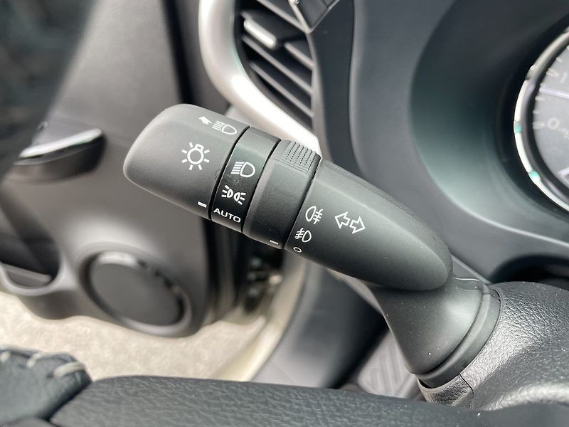 Toyota Hilux 2.8D 6AT Active - fotka 24 z 29