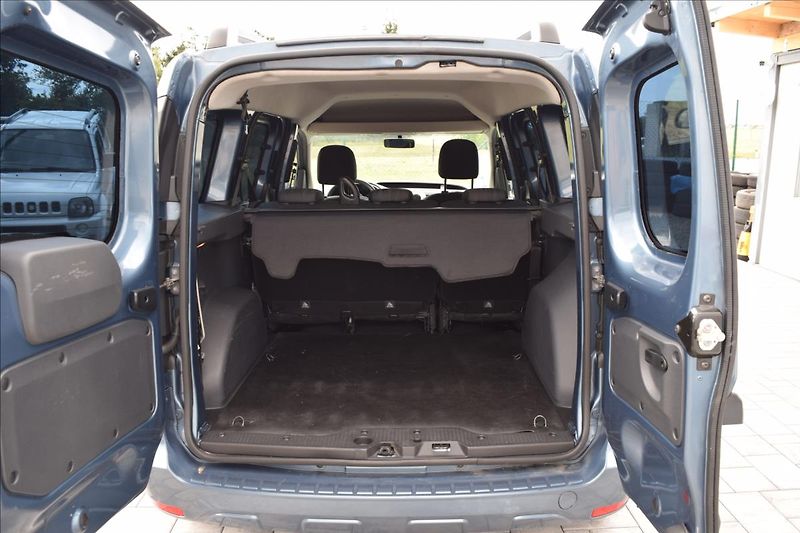 Dacia Dokker 1,2 i 85KW NÍZKÉ KM PO SERVISE - fotka 25 z 47