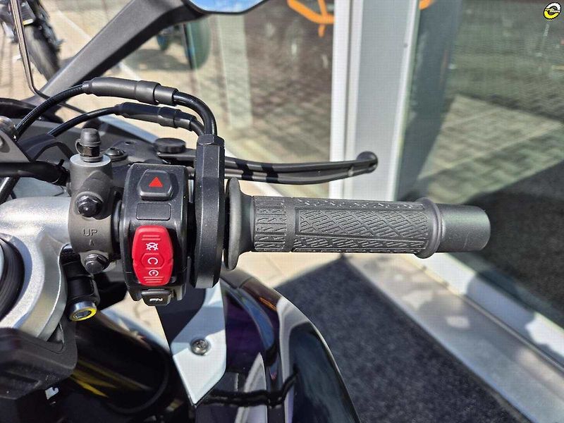 CFMOTO (2026) 675 SR-R - SKLADEM - fotka 39 z 43