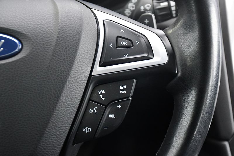 Ford Mondeo 2.0TDCi 110kW CARPLAY TITANIUM - fotka 23 z 42