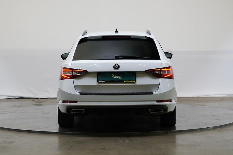 Škoda Superb - fotka 6 z 28