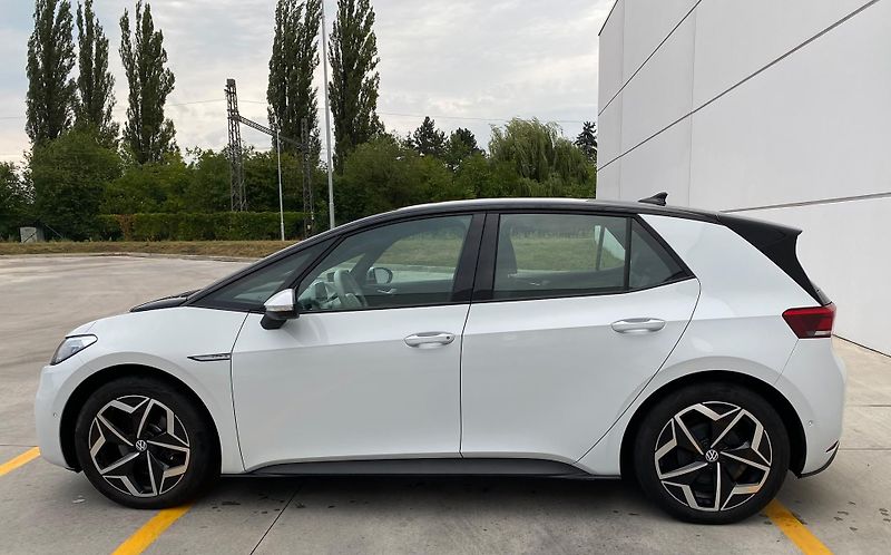 Volkswagen ID.3 (2023) PRO, 82 kWh, 2023 - fotka 3 z 17