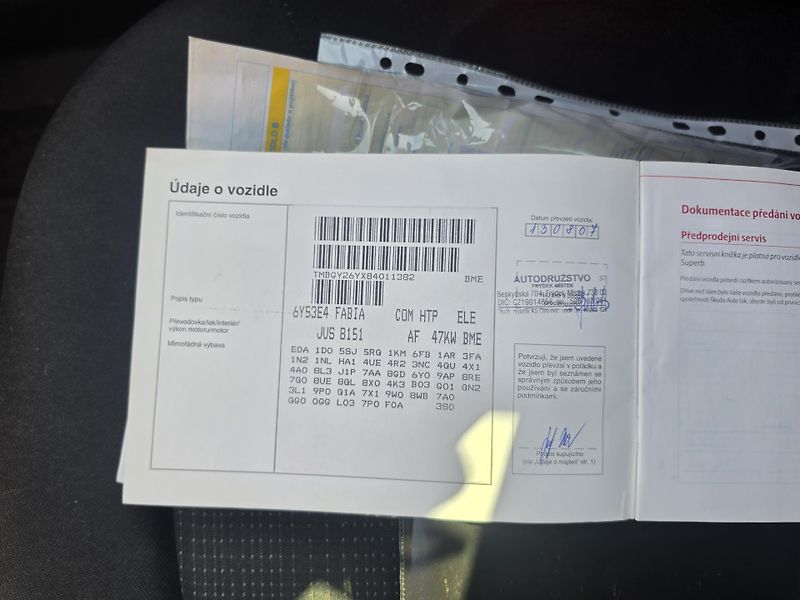Škoda Fabia 1.2 HTP Park Senzor Klimatizac - fotka 7 z 18