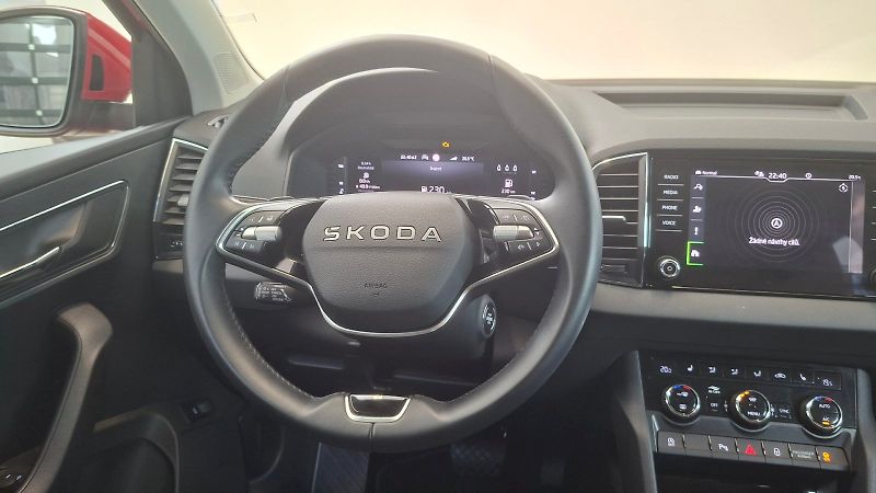 Škoda Karoq (2025) Top Selection 1,5 TSI 110 kW D - fotka 18 z 23