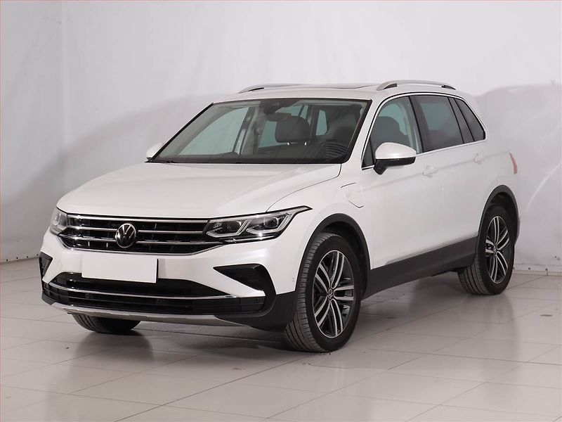 Volkswagen Tiguan (2022) 1.4 TSI eHybrid - fotka 2 z 21