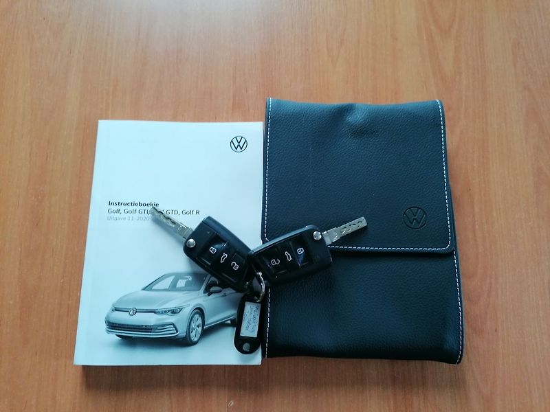 Volkswagen Golf (2020) 1.6 TDi IQ.Drive LED,ACC - fotka 32 z 32