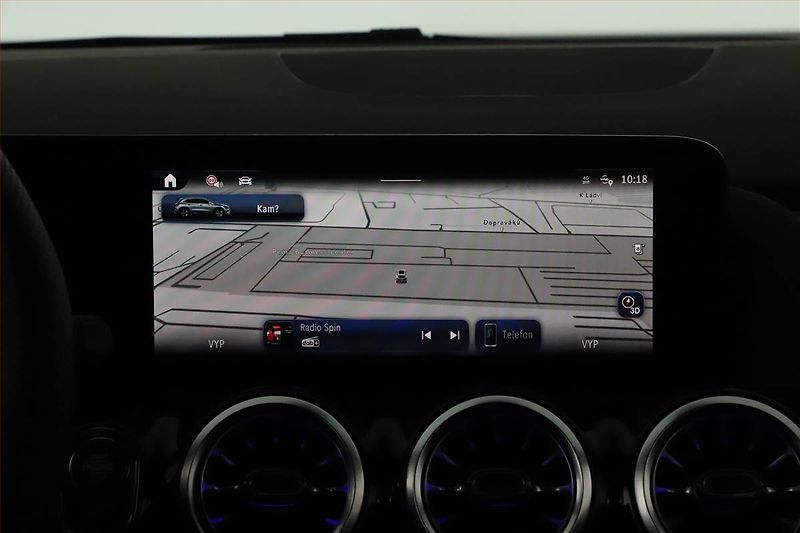 Mercedes-Benz GLA (2025) 200 d, AMG LINE, KEYLESS - fotka 16 z 19