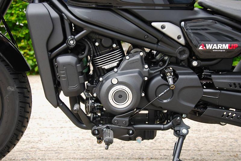 CFMOTO (2026) 450CL-C BLACK - fotka 16 z 25