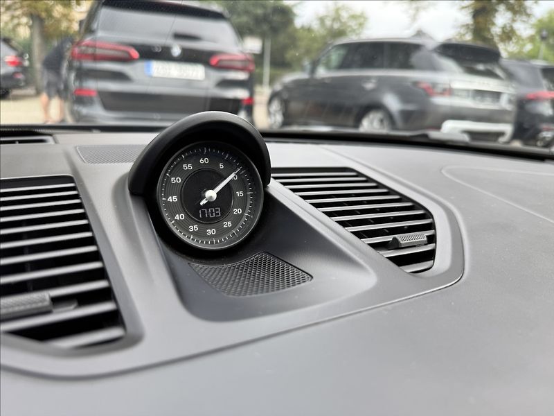 Porsche 911 992 Carrera S Sport chrono - fotka 25 z 41