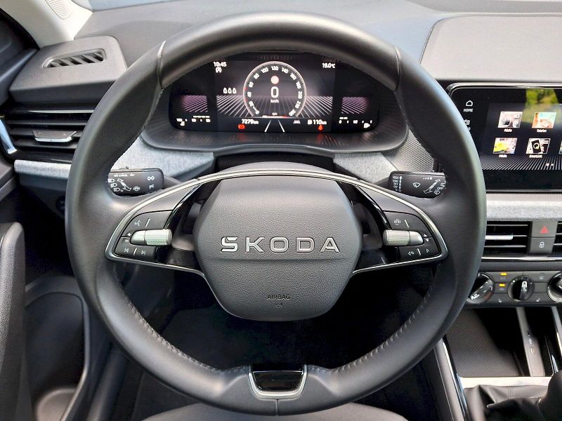 Škoda Scala (2025) Selection 1,0TSi 85kW - fotka 26 z 31