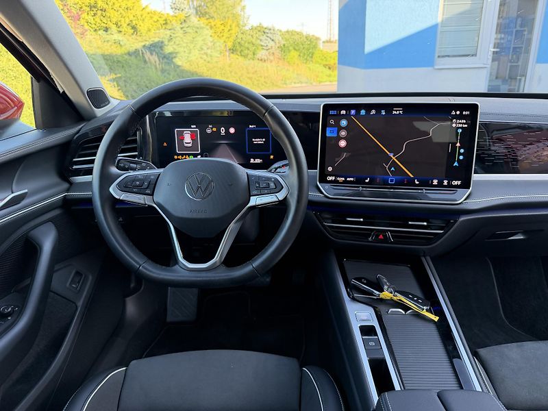 Volkswagen Passat 2,0TDi 147kW 4x4 ELEGANCE  - fotka 10 z 20
