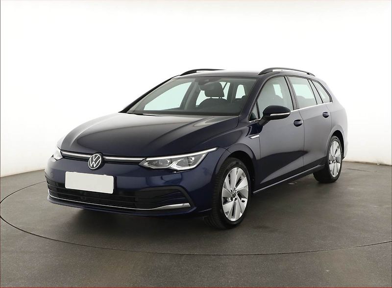 Volkswagen Golf (2023) Style 1.5 TSI - fotka 2 z 20